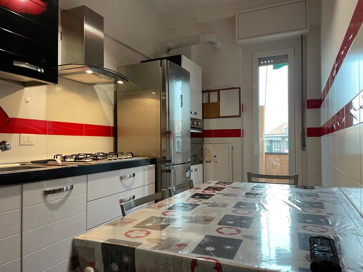 Adriano Metro & Comfort Suites - Affitti Brevi Italia 米兰 外观 照片
